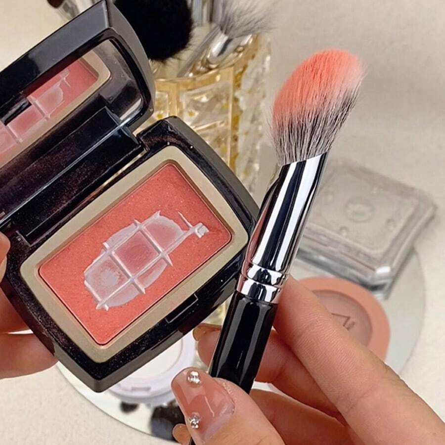 1 шт. Наклонная кисть для румян из козьей шерсти, для растушевки румян, инструмент для макияжа, кисть для тональной основы, кисть для консилера, кисть для контурирования, кисть для бронзера, кисть для пудры