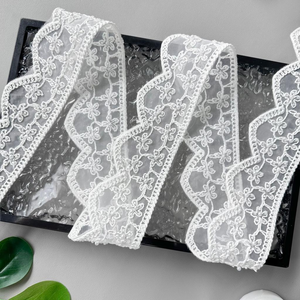 Delicate White Organza Beaded Strands Small Flowers Wavy Barcode Clothing Window Accessories Home Accessories Lace Accessories