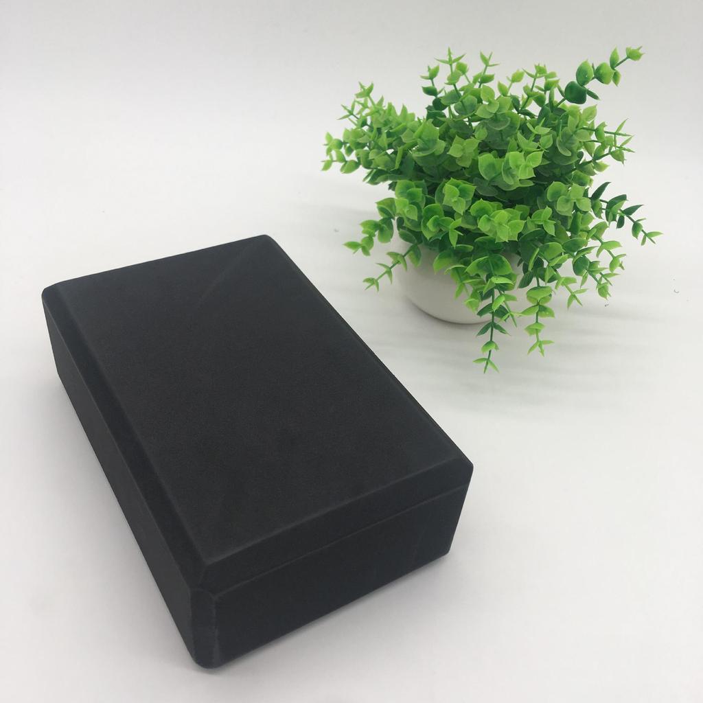 Монохромный блок для йоги из высокоплотного материала EVA, предназначенный для детских танцевальных занятий и упражнений на пресс ногами.