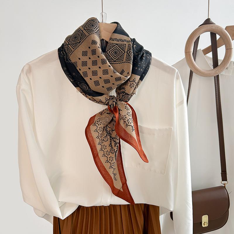 Niche Fashionable High-end Single-layer Parallel Scarf Women's Retro Creative Printing Temperament Thin Silk Scarf