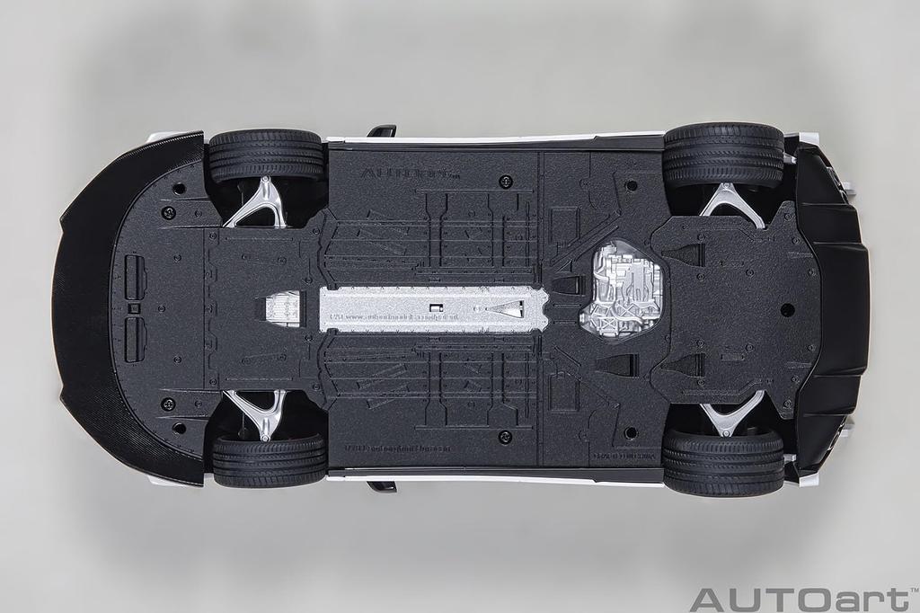 AUTOart Liberty Walk Works Lamborghini Huracan GT White Finished Product 1/18 LB-Silhouette
