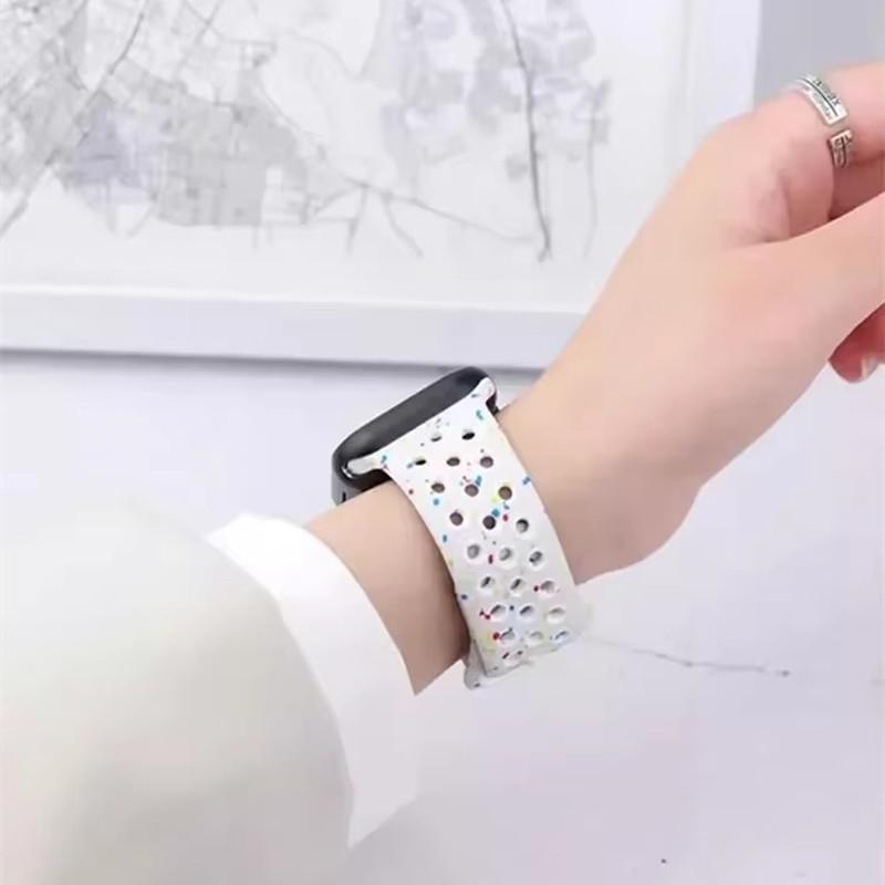 Silicone Strap for Apple Watch Band 44mm 40mm 42mm 46mm 38mm 49mm Correa for Bracelet Iwatch Ultra 2 Series 6 Se 7 8 9 10 45mm 41mm