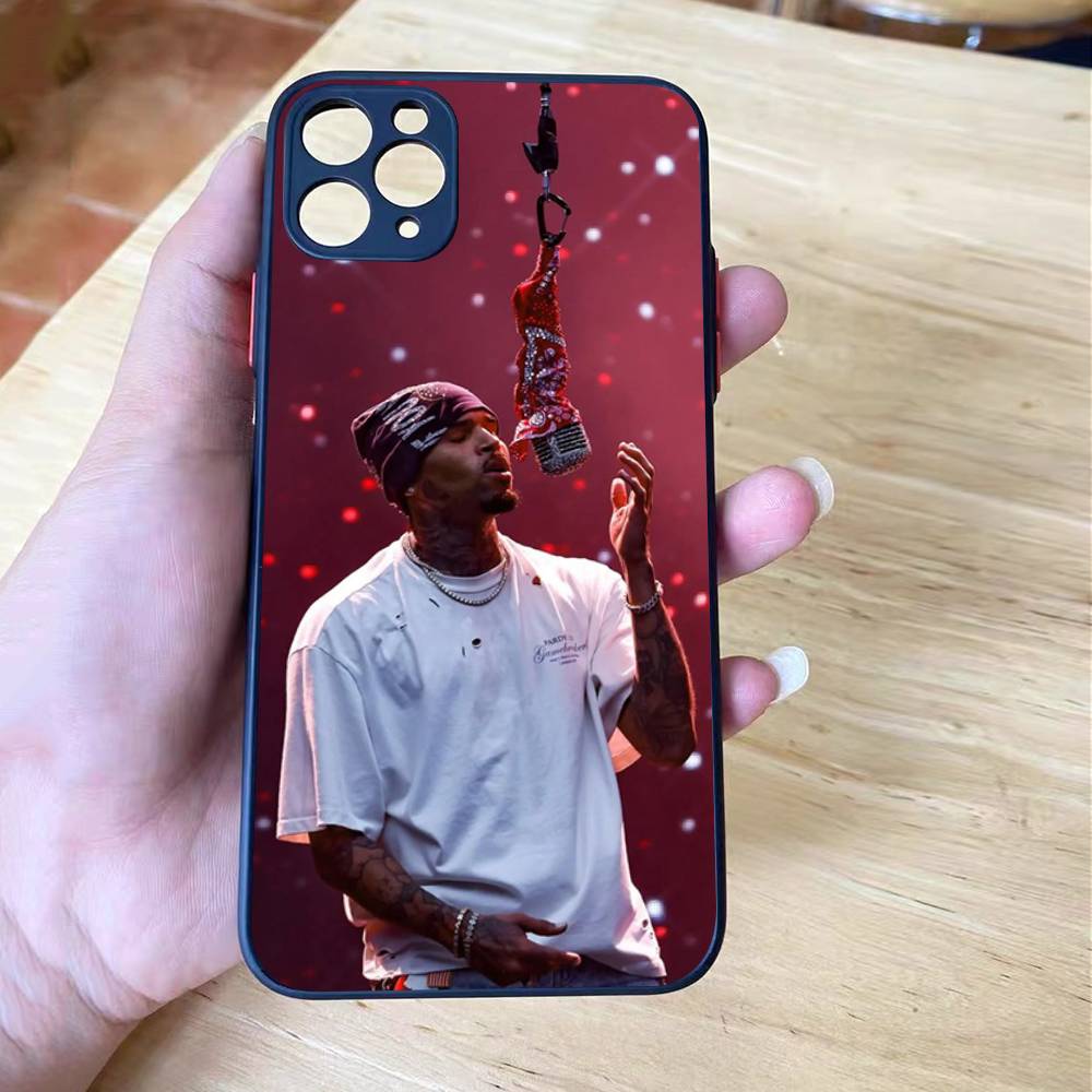 Чехол для телефона C-Chris Brown 11 с матовым покрытием для iPhone 16 15 14 11 12 13 Mini Pro Max X XR XS ударопрочный