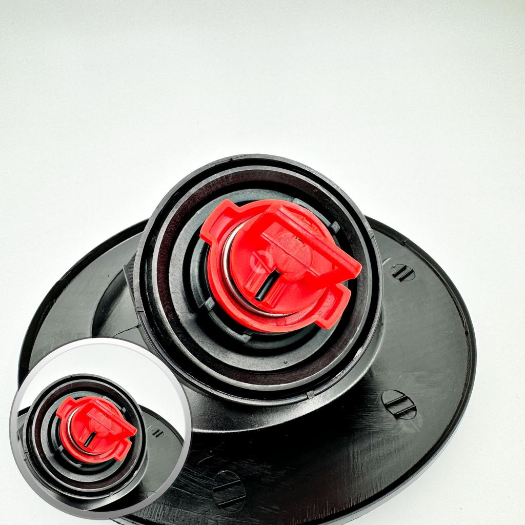 Fuel Cap for Renault Kangoo 7701472643 Durable Diesel Flap with Keys Lock Incldued