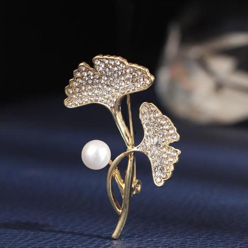 Брошь с жемчужной бабочкой, элитный маленький аромат, изысканный, роскошный, элегантный, темпераментный, новый тренд, 2023, изысканная брошь, булавка