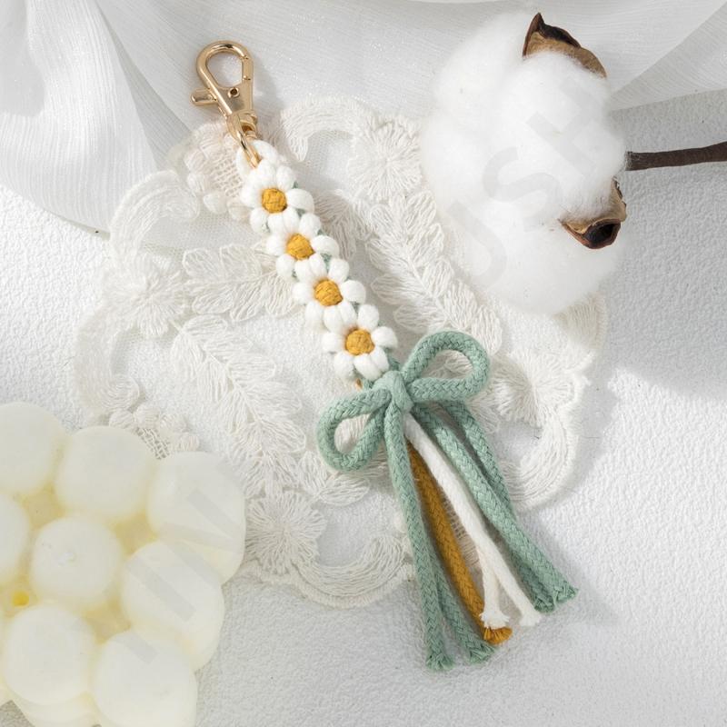 Fashion Hand Woven Rope KeyChain Flower Key Ring Bohemian Knitted Keyrings Charm Bag Pendant Key Accessory Gifts