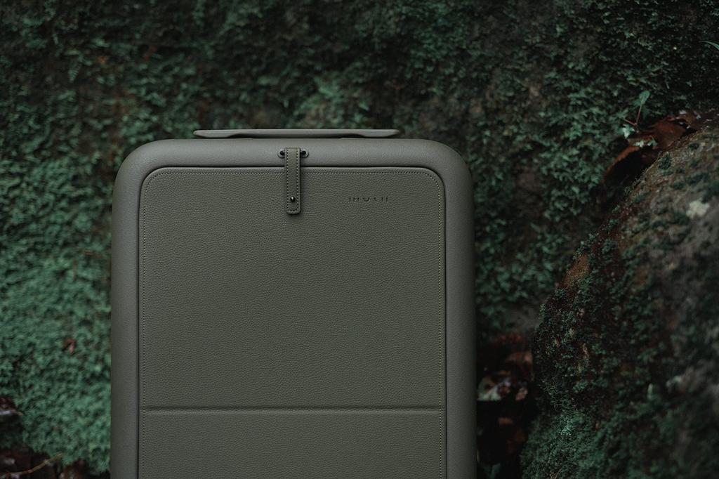 Suitcase Carry Case TSA Lock Zipper Type 33L PC Pocket Moss [Morun] Small+ Carry-on