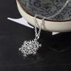 Japanese & Korean Snowflake Diamond Pendant Necklace - Simple, Elegant Clavicle Chain with Hollow Christmas Snowflake Design