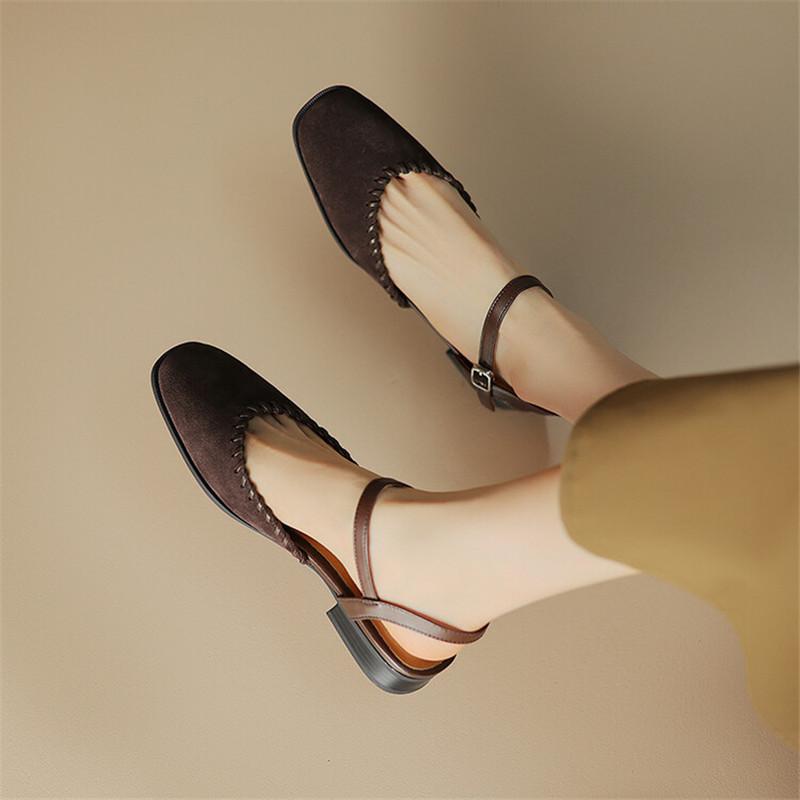 Модные новые летние сандалии из натуральной кожи женские 2025 сандалии с квадратным носком на низком каблуке сандалии с закрытым носком для женщин обувь из коровьей замши ручной работы