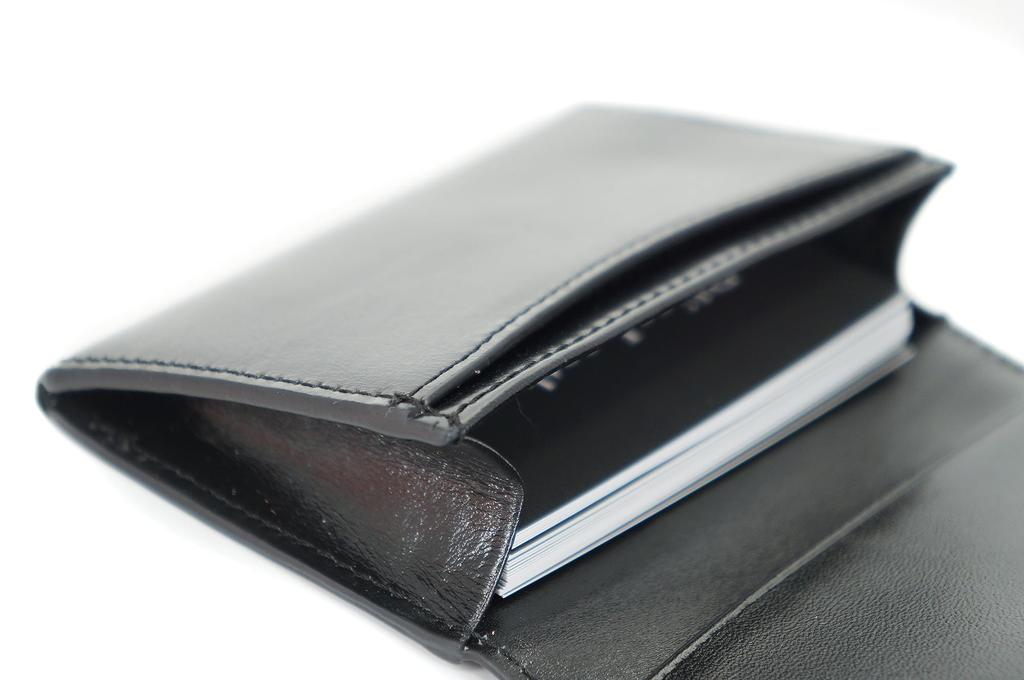 Черная визитница Визитница Футляр для карт Большая вместимость Популярный бренд Итальянская кожа Карманный размер Кожаное изделие Легко вынимать Тонкий