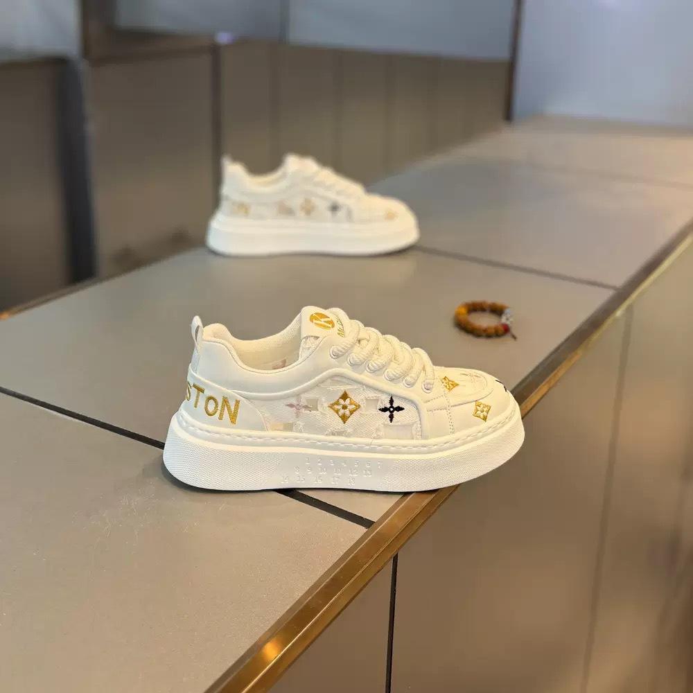 Летняя удобная и дышащая спортивная и повседневная обувь мужская на толстой подошве увеличивающая рост цветная универсальная с принтом повседневная обувь