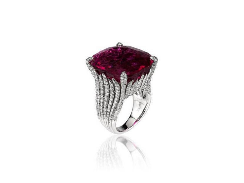 Elegant Ruby Diamond Geometric Ring - Luxurious European & American Style for Women