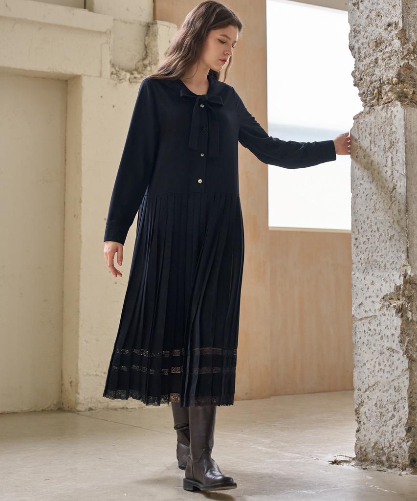 MITTE Sailor Ribbon Lace Pleats Dress_Navy