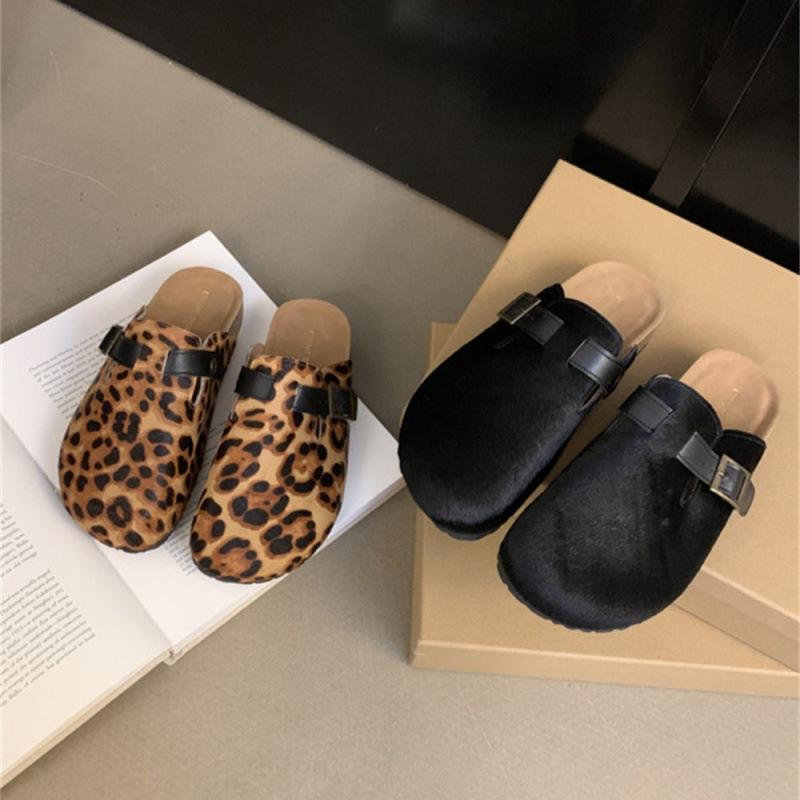 2025 New Spring and Summer Women's Bag Head Half Slippers Women Wear Leather Fashion Flat Bottom One Pedal Lazy Shoes