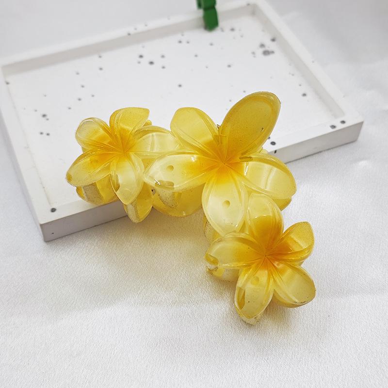 Стильная летняя пластиковая заколка-краб для волос с франжипани