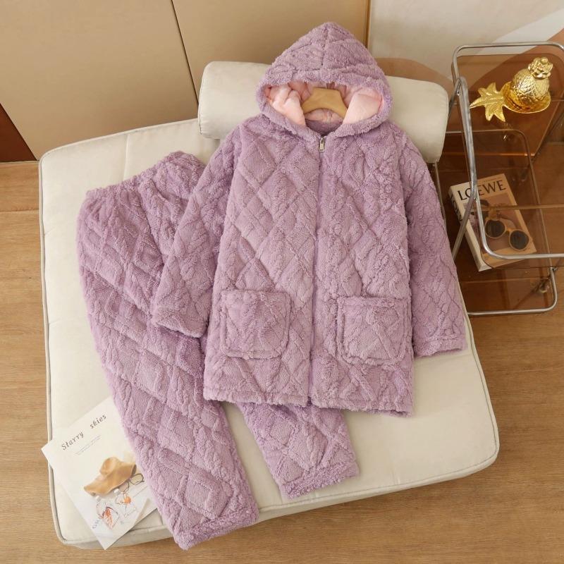 Утепленная пижама женская зимняя трехслойная коралловый флис с хлопковой подкладкой можно носить на улице, плюс милый комплект для дома