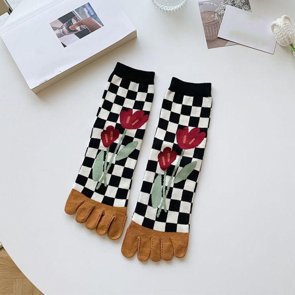 Stripe Grid Split Toe Short Socks Breathable Toe Mid-calf Socks Elastic Toe Separator Socks  Women