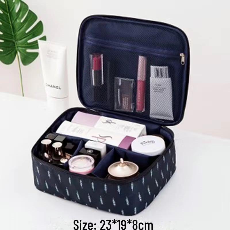 Корейская вместительная водонепроницаемая дорожная косметичка с отделениями