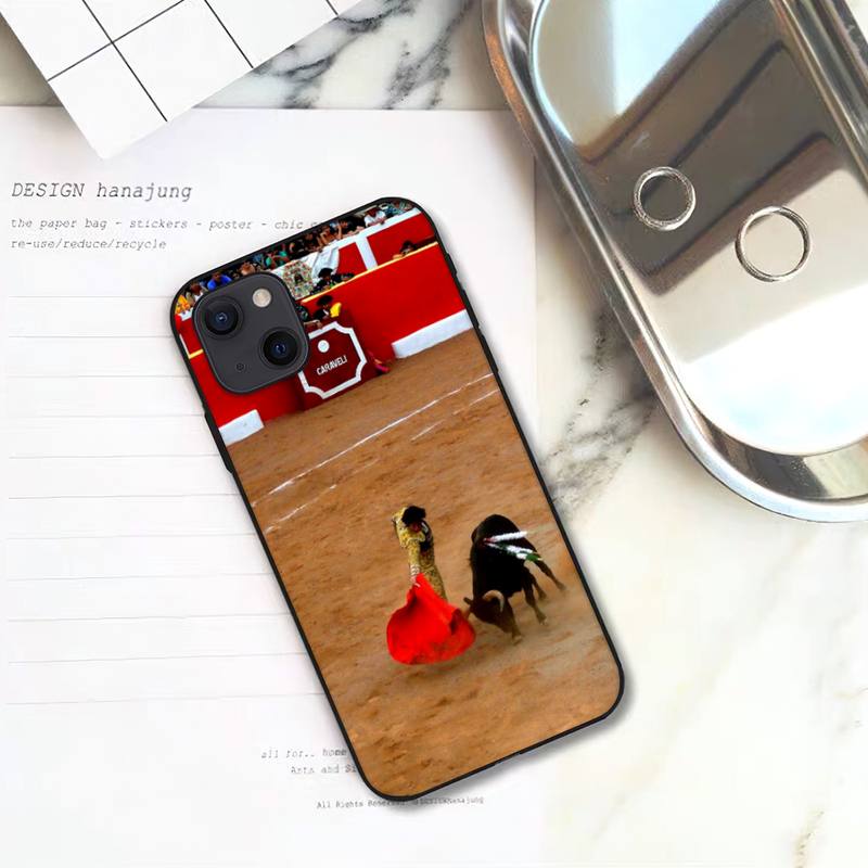 Чехол для телефона с изображением корриды в Испании для iPhone 11 12 Mini 13 14 Pro XS Max X 8 7 6s Plus 5 SE XR Shell