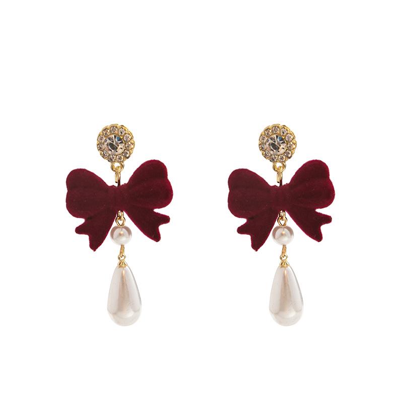 Серьги-ретро с красным бантом и жемчугом, серебряными иглами и бриллиантовыми акцентами - Праздничная роскошь