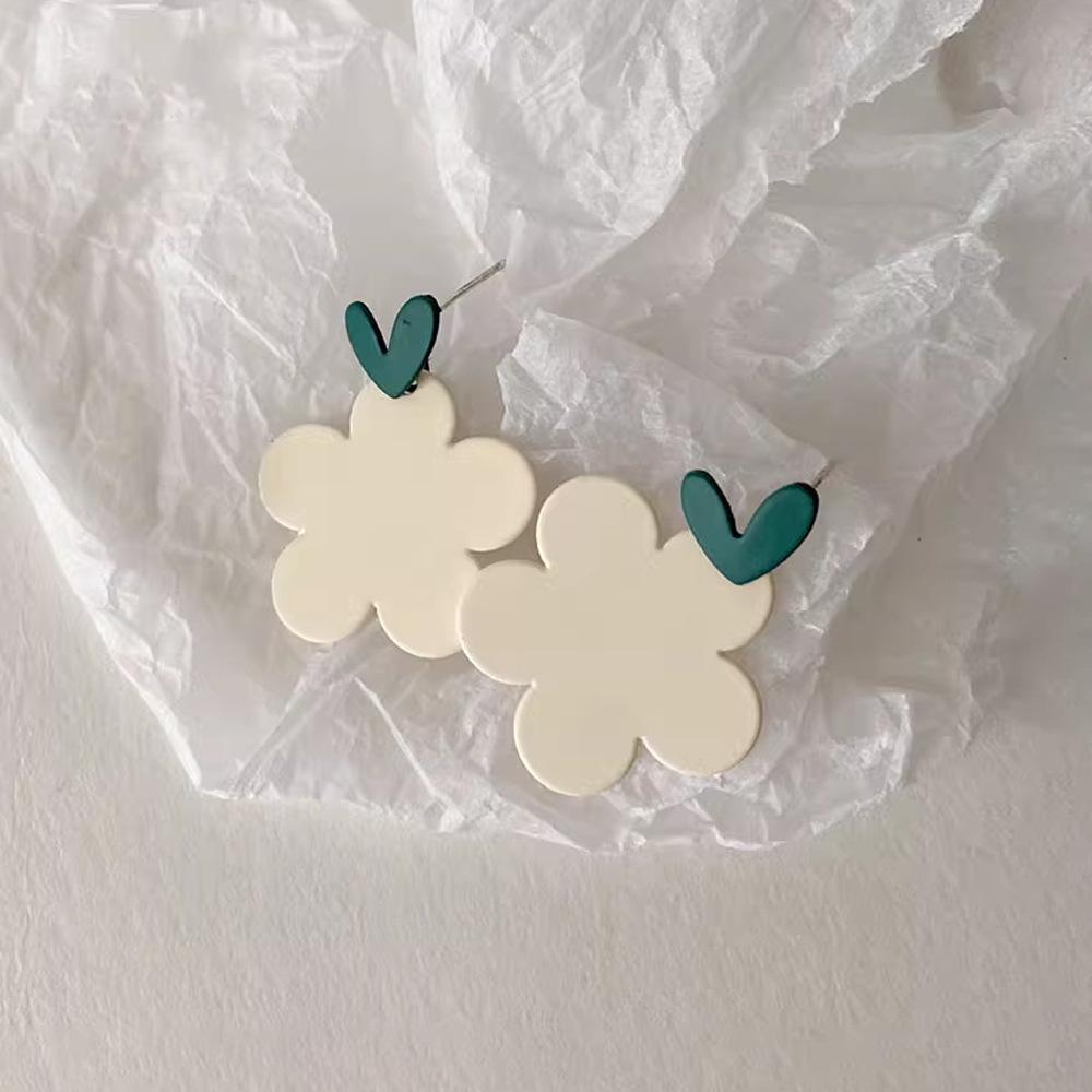 Light Luxury Exquisite Micro-inlaid Zircon Flower Earrings Elegant High-end Pearl Stud Earrings Niche Design Temperament Earrings