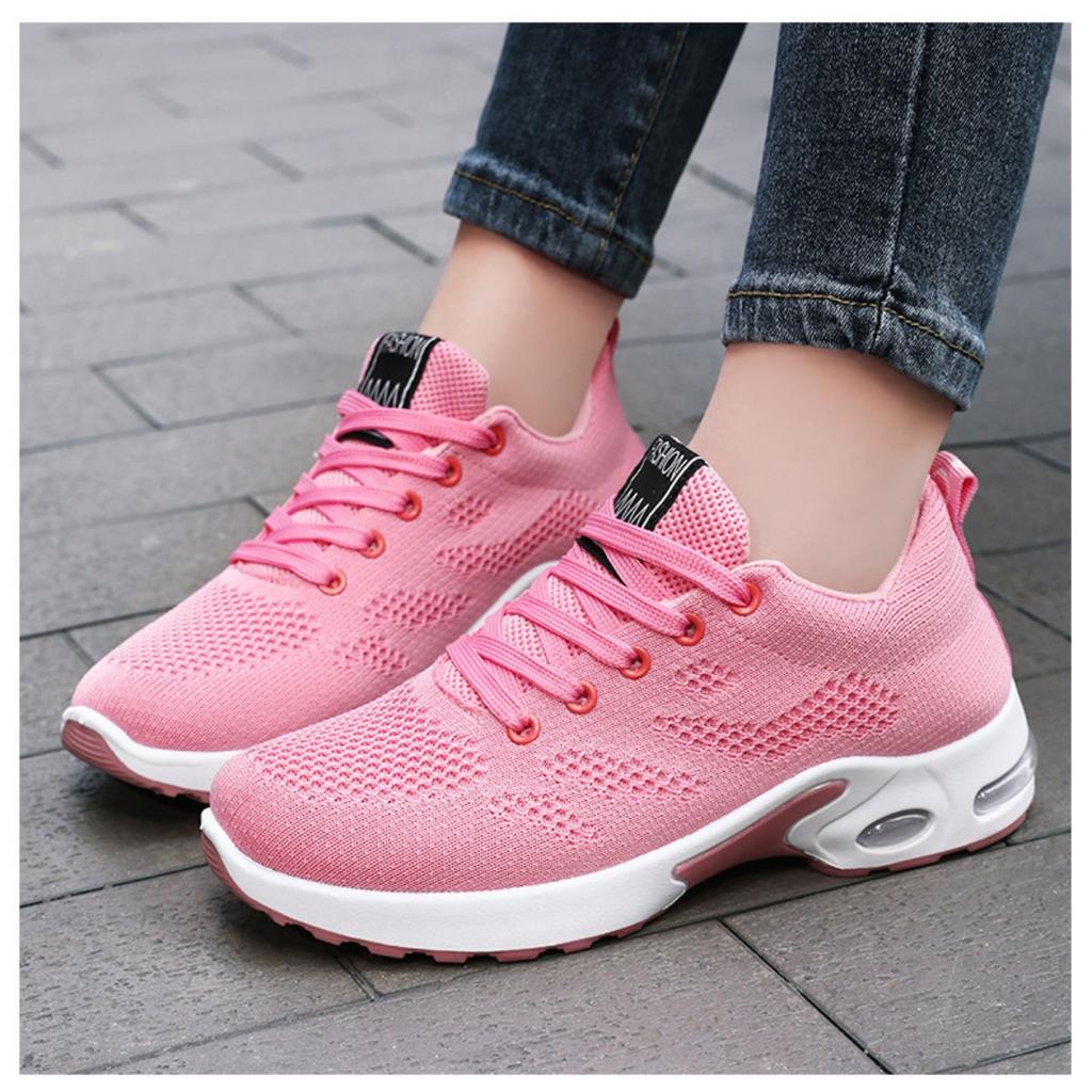 Женская обувь с мягкой подошвой, не утомляющей ноги. Летняя повседневная обувь на толстой подошве, спортивная обувь больших размеров с воздушной подушкой