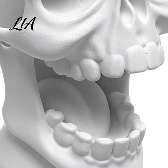 E-sports Room Decorations 3D Printed Open Mouth Skull Headphone Stand, Gothic Skeleton Cool Office Desk Ornament Desktop Organizer, DIY Paintable