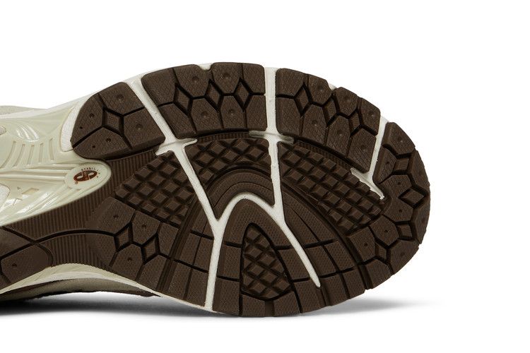 Мужские кроссовки New Balance 2002R 'Коричневая вельветовая' Эксклюзив SSENSE