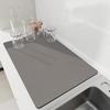 Modern Solid Color Absorbent Countertop Pad - Anti-scalding, Insulating, Diatom Mud Kitchen Draining Pad