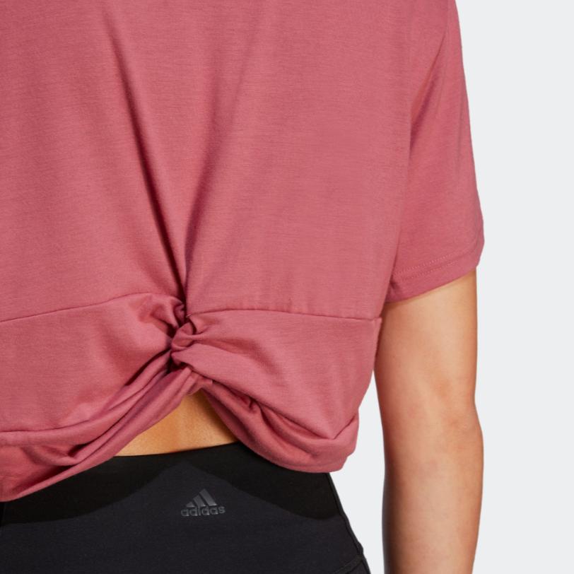 Adidas Studio Tee Быстросохнущая футболка для йоги и фитнеса с короткими рукавами Женские топы Rock-Layer-Pink IB8563