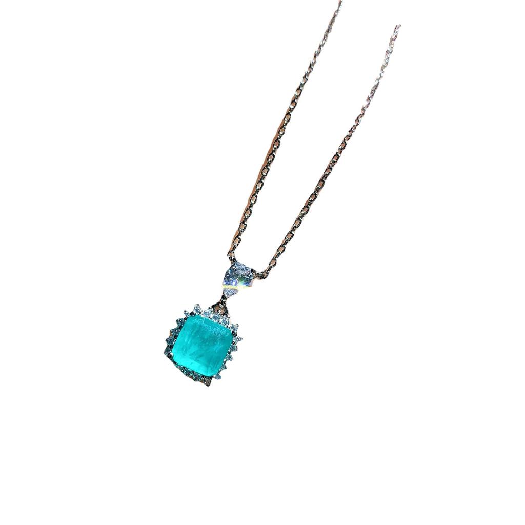 Jewelry Temperament Colored Treasure Popular Simulation Emerald Retro Pendant Necklace Collarbone Main Stone 9 * 9