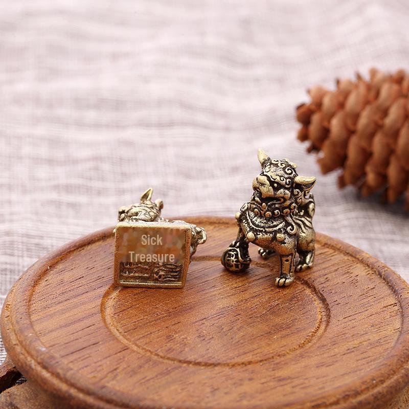 Креативный старинный латунный брелок-подвеска в виде единорога - ретро-украшение для рабочего стола
