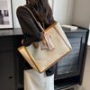 Стильные женские сумки через плечо большой вместимости, Кожаный commuter-портфель с клетчатым шарфом, Просторная commuter-сумка-тоут для работы