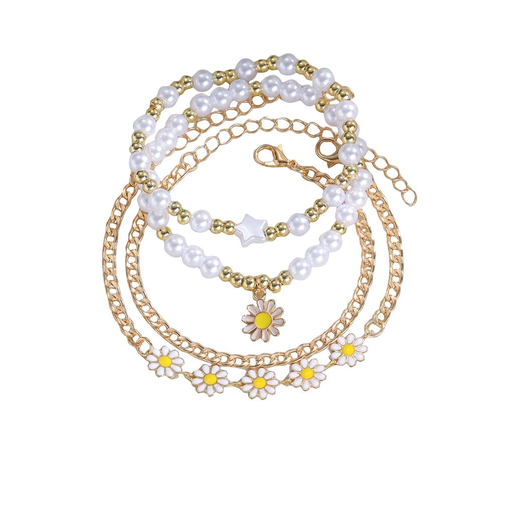 Gold Bracelet Set for Women Pearl Stretch Beaded Bracelets Layered Strand Bracelet Summer Boho Bracelets Jewelry Set