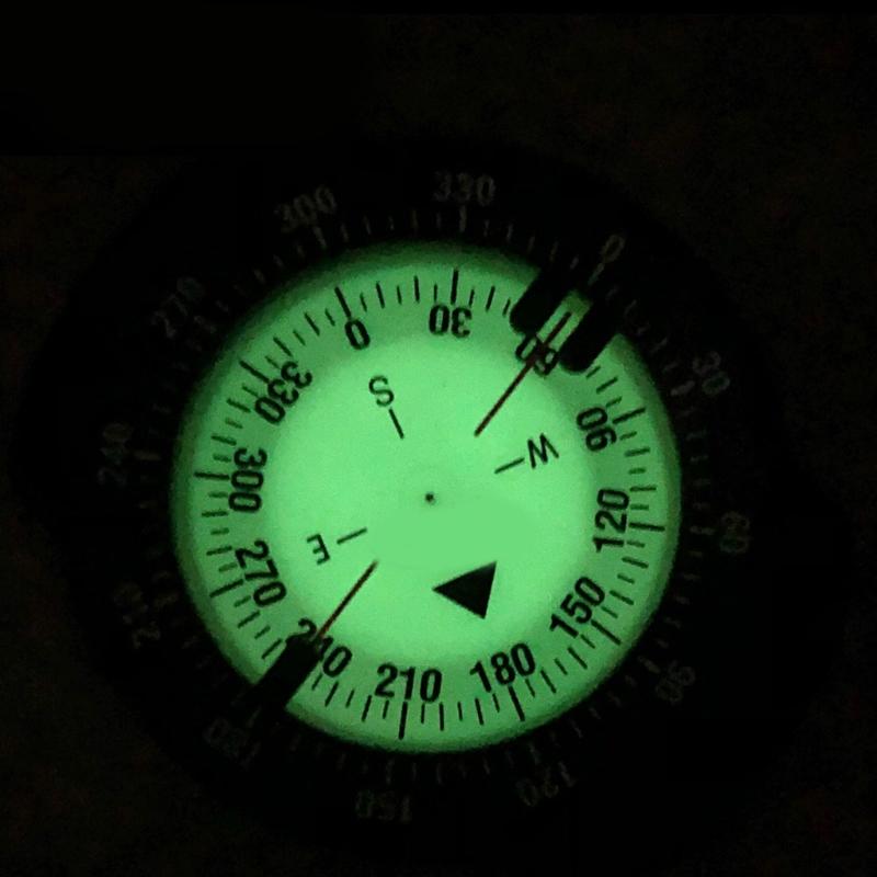 Регулируемый трубный зажим Водонепроницаемые компасы Водный спорт Плавание Светящиеся компасы Подводное плавание Компас для дайвинга Открытый