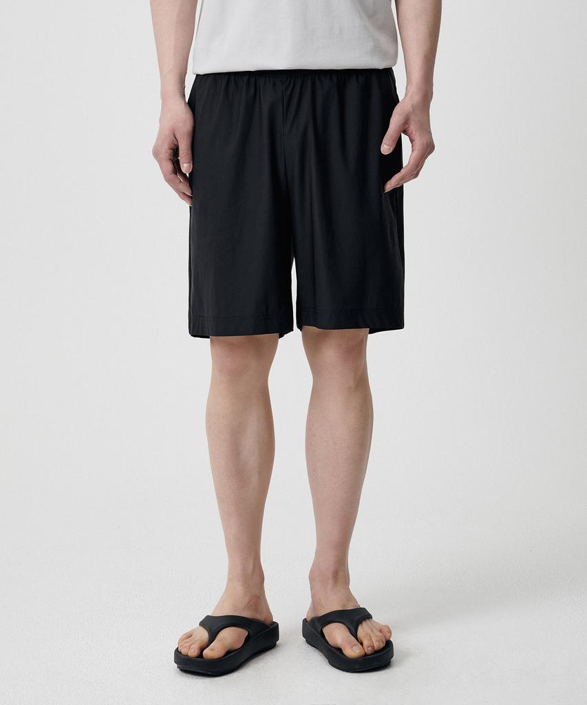 MUSINSA STANDARD Cooling Elastic Waist Shorts [Black]