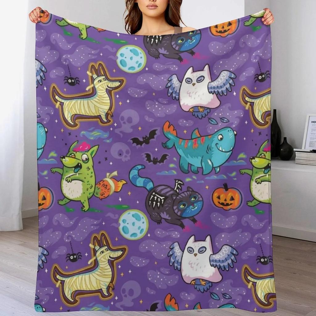 Crazy Halloween Night Throw Blanket Cozy Light Blanket for Travel Camping Picnic