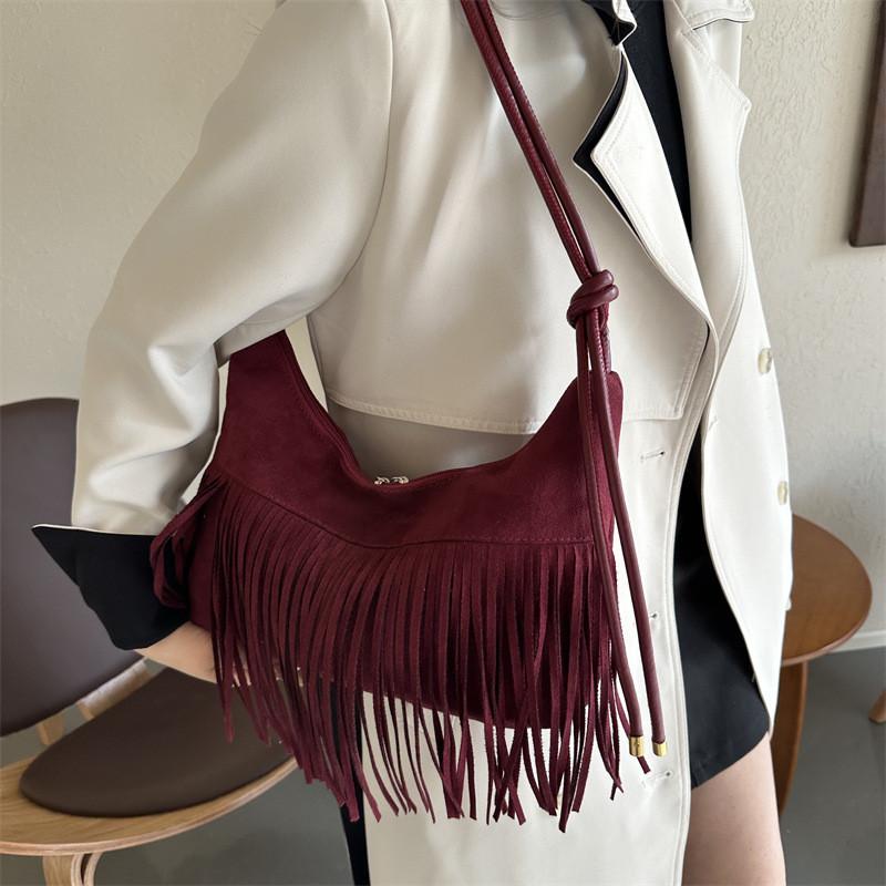 Stylish New Arrival Tassel Shoulder Crossbody Bag Women's 2023 Popular Simple Tote Bag