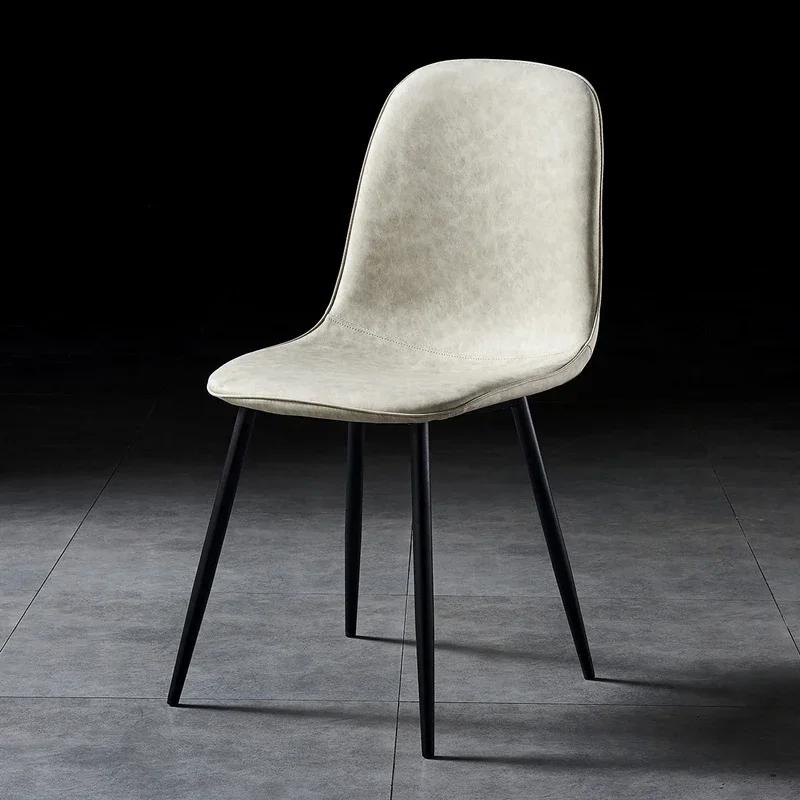 Обеденные стулья из искусственной кожи Металлические ножки Кухонные сиденья Чарлтон Коричневый Обитые боковые стулья Элегантное расположение комнаты