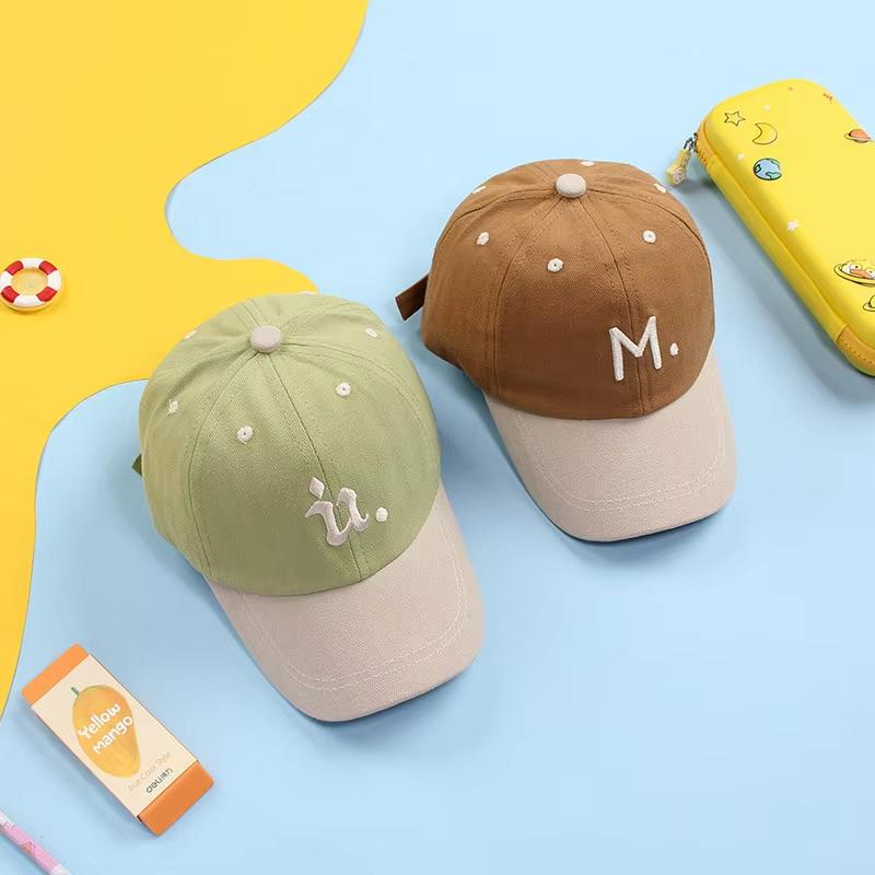 Бейсболка с вышитыми буквами для малышей, новая спортивная кепка с козырьком от солнца, регулируемая детская кепка для мальчиков и девочек от 1 до 3 лет