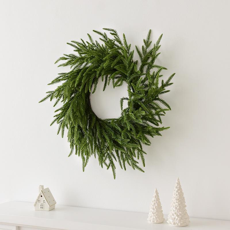 Christmas Wreath: Green Norfolk Vine with Soft Rubber Feel – Popular Holiday Decoration