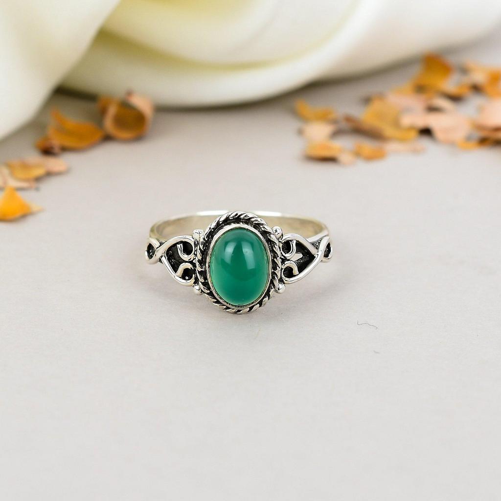 925 Sterling Silver Green Onyx Gemstone Oval Shape Ring For Women