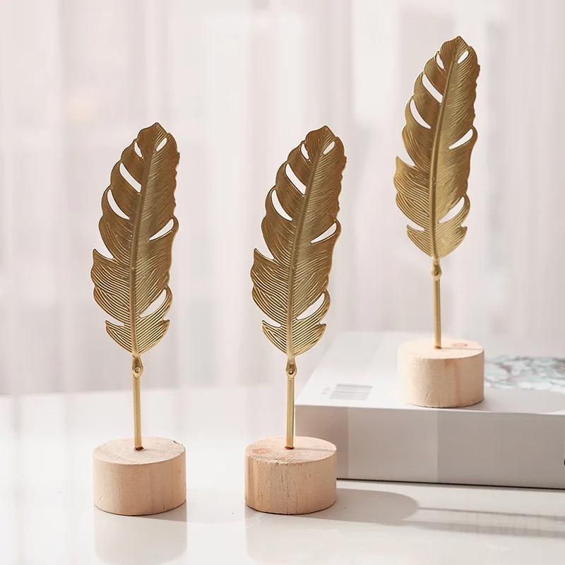 1pcs Golden Ginkgo Leaf Feather Metal Model Figurines Manual Desktop Crafts Ornaments Photo Props Statues Sculptures Home Decor