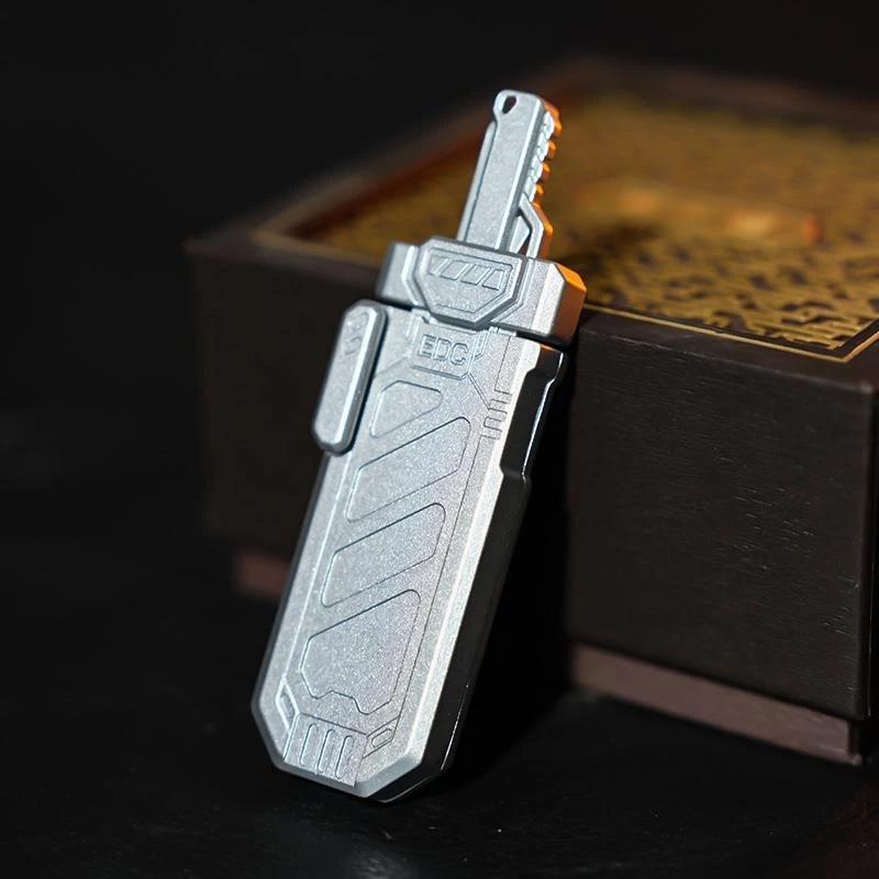 1 шт. EDC Растрескавшийся Наконечник Пальца Отскакивающая Толкающая Карточная Шпага Толкающая Карта Мини-Игрушка для Кончиков Пальцев Снимает Стресс у Взрослых Магнитный Компонент Подвеска