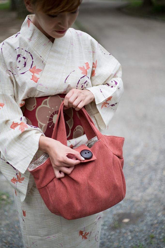 Tote Bag Canvas Canvas Ink Bincho Charcoal Dyed Pleated Made in Japan Bincho Charcoal [creareki] Women's Tote_L (Sumi Dyed/Pink Lining)