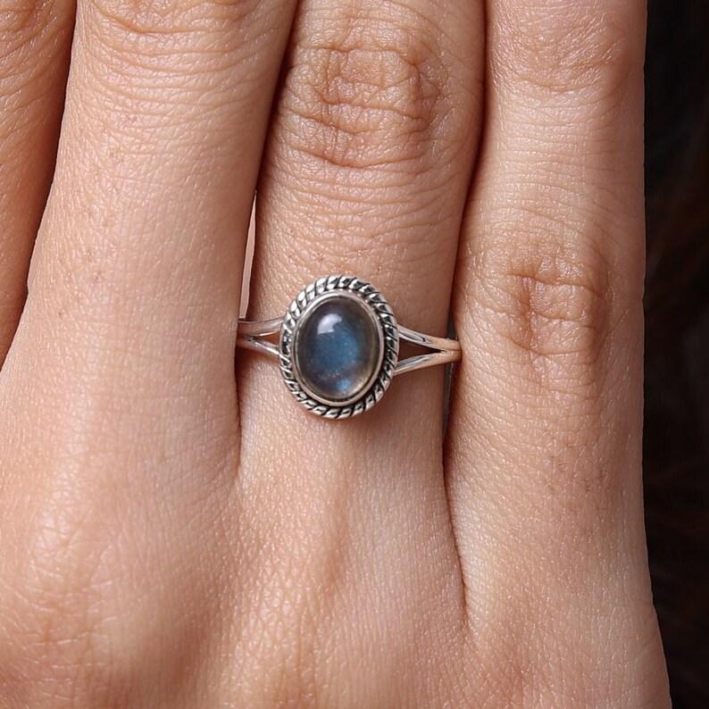 Кольцо с натуральным лабрадором, синим ярким драгоценным камнем, дизайнерское кольцо ручной работы, эффектное кольцо, серебро 925 пробы, кольцо в стиле бохо
