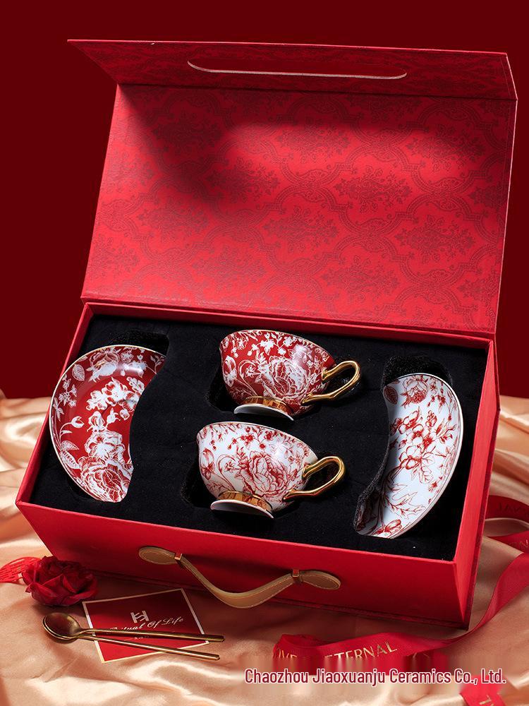 Европейские Элегантные Кофейные Чашки из Костяного Фарфора - Легкая Роскошь с Рисунком Роз