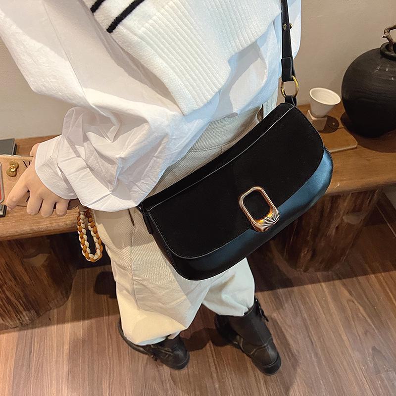 Versatile Women's Crossbody Underarm Bag - 2024 Autumn/Winter Trend, Fashionable One-Shoulder Small Square Design