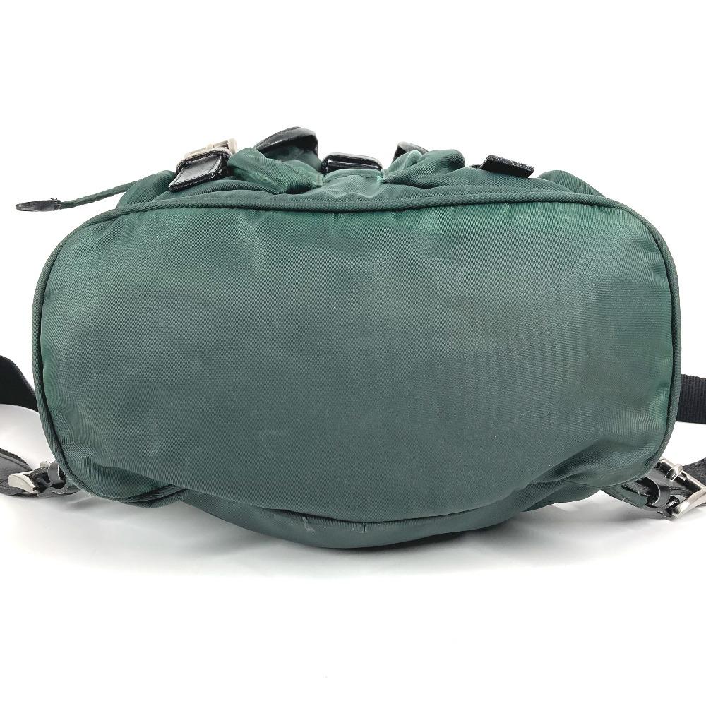 Prada Двухцветный треугольный логотип Рюкзак Кожа / Нейлон Зеленый/Черный