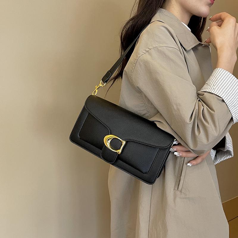 New Fashionable High Quality Underarm Bag Versatile Single Shoulder Crossbody Small Square Bag